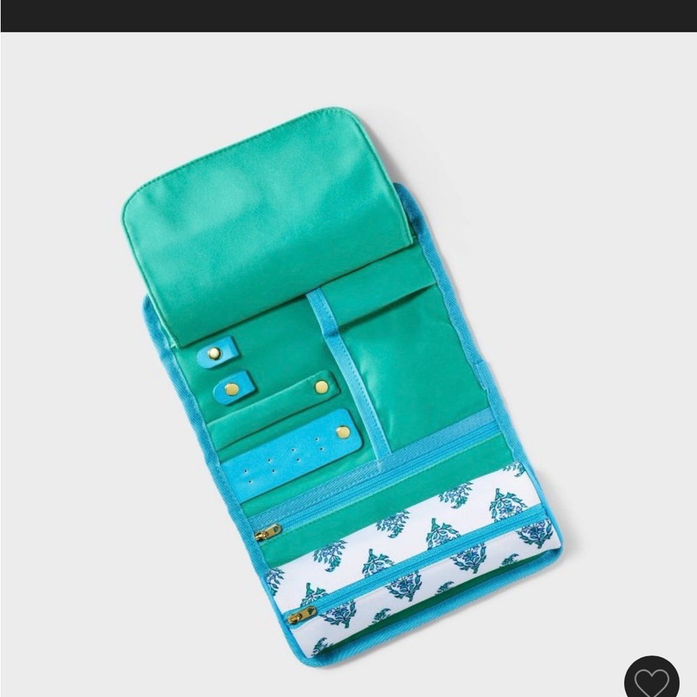 NWT Roller Rabbit x Target Bouquet Soft Roll Travel Jewelry Organizing Case